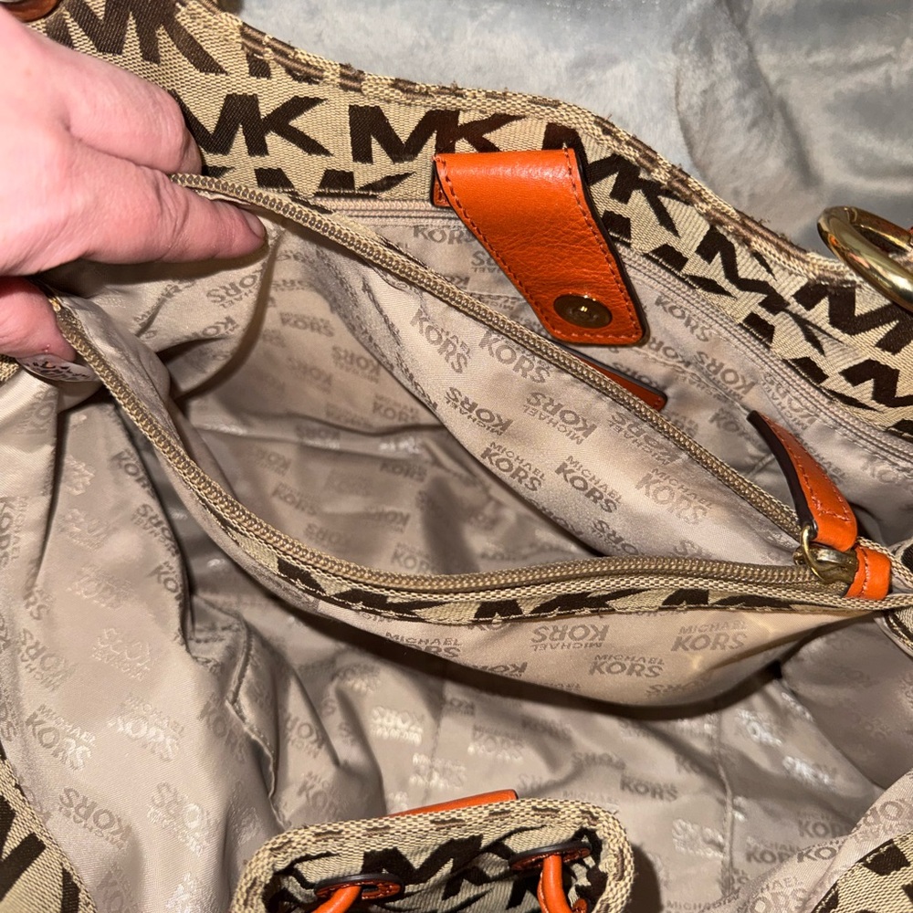 Michael Kors Ludlow Monogram Canvas & Orange Leather Shoulder Bag - Picture 7 of 10